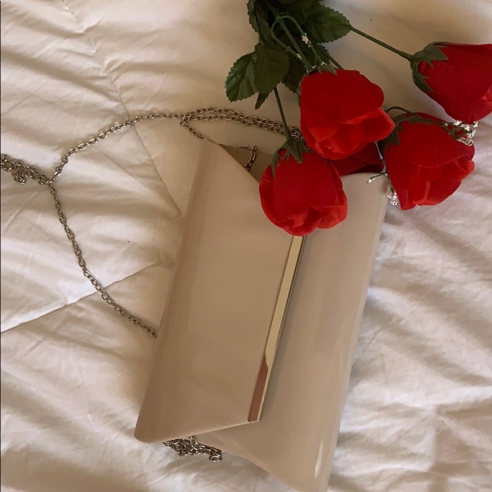 A nude purse